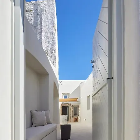 Thiro Exclusive With Private Jacuzzi * Pýrgos