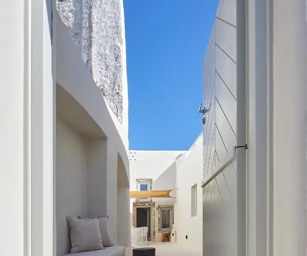 Thiro Exclusive With Private Jacuzzi * Pýrgos