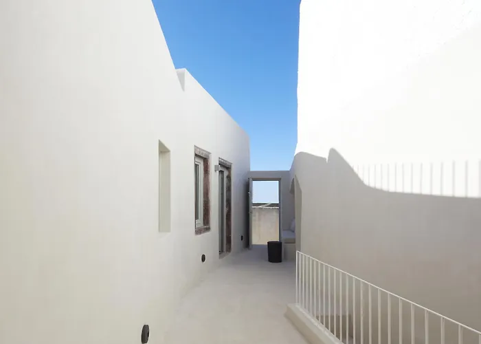 Thiro Exclusive With Private Jacuzzi Pýrgos