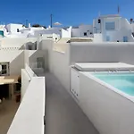 Thiro Exclusive With Private Jacuzzi Apartamento Pýrgos