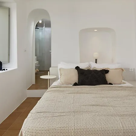 Thiro Exclusive With Private Jacuzzi