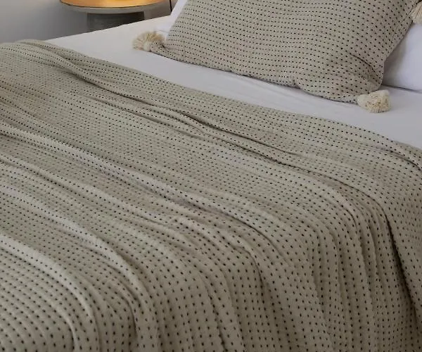 アパート Thiro Exclusive With Private Jacuzzi *